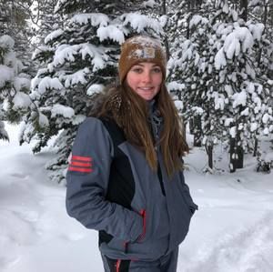 Meet your Posher, Holly